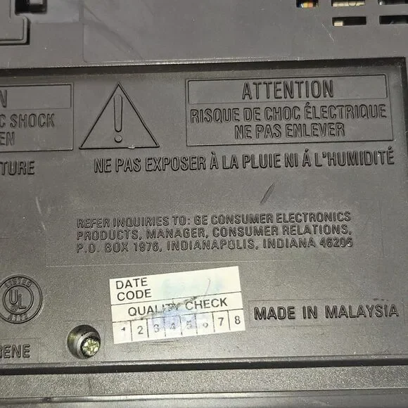 Vintage GE 7-4612A Digital Alarm Clock Radio AM/FM Woodgrain Tested Works - Picture 8 of 9